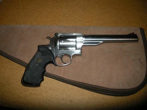 .44 redhawk 004a.jpg