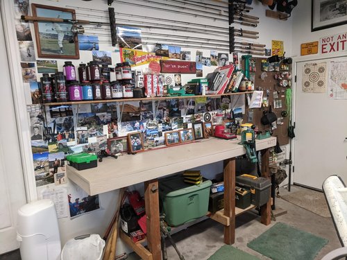 AR Reloading Bench.jpg AR Reloading Bench.jpg