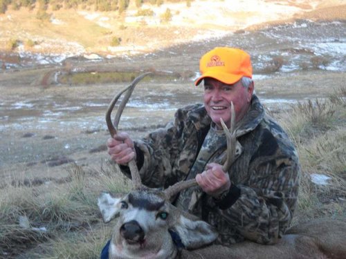 dad mule deer.jpg dad mule deer.jpg