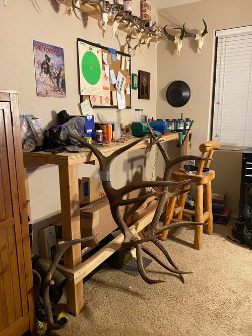 reloading room.jpg reloading room.jpg