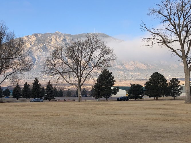 Cheyenne Mtn_a.JPG Cheyenne Mtn_a.JPG