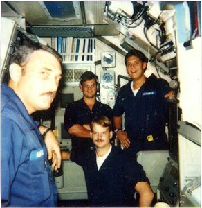 Submarine-Sonar-Shack-Kent-Bob-Galleon.jpg