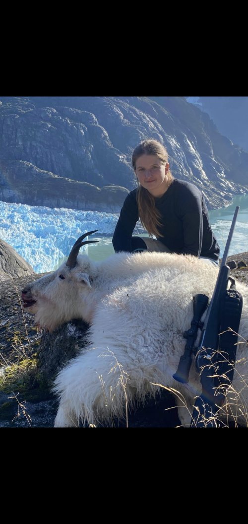 Patsy w: Goat.jpg Patsy w: Goat.jpg
