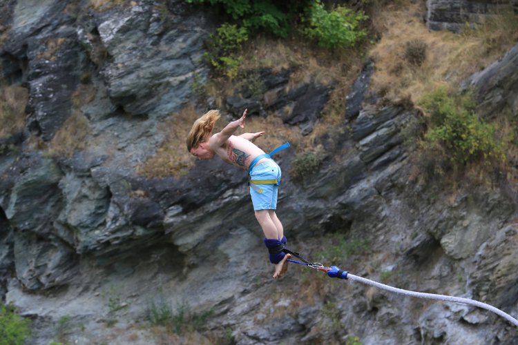 Bungy Jump 3.jpg