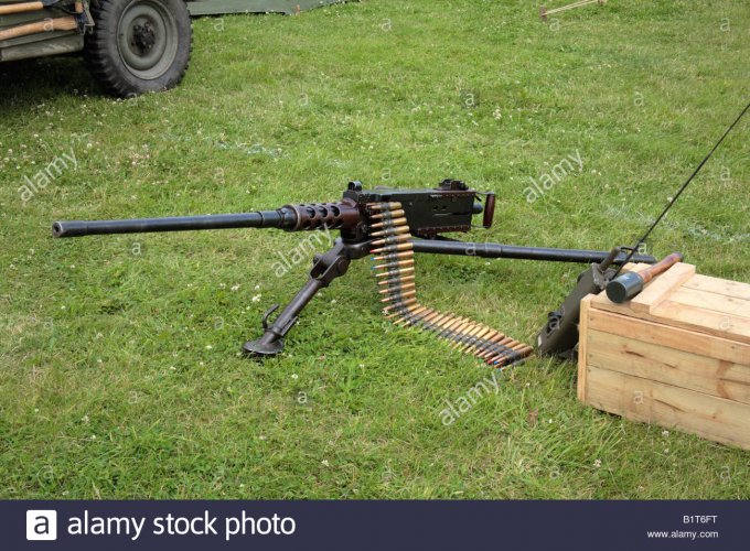 machine-gun-belt-fed-B1T6FT.jpg