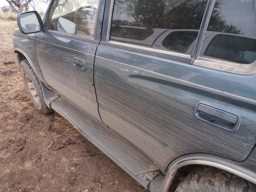 pinstriping.jpg pinstriping.jpg