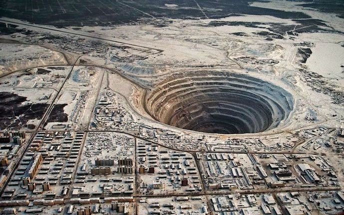 open-pit-lithium-mine.jpg