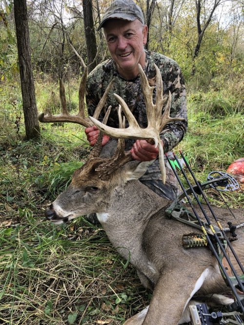 2021 2nd Buck 2.jpeg