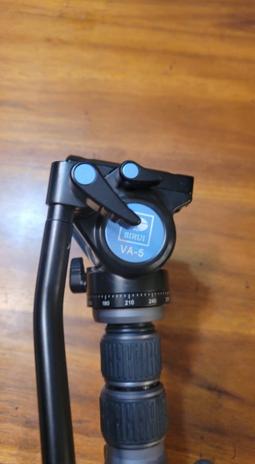 Tripod Head.jpg