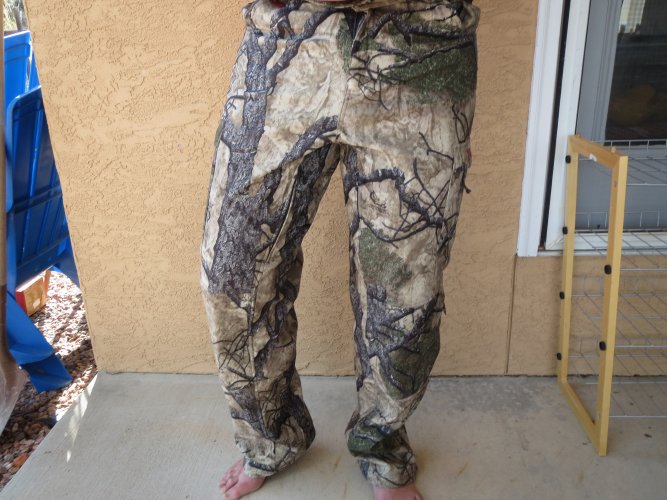 camo pants sale.JPG camo pants sale.JPG