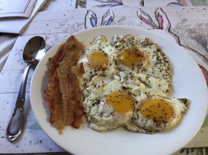 bacon and eggs.jpeg