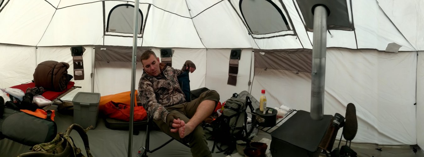 PANO_20191028_133027.vr.jpg PANO_20191028_133027.vr.jpg