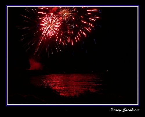 F2006_0702_Fireworks&Lake3.jpg