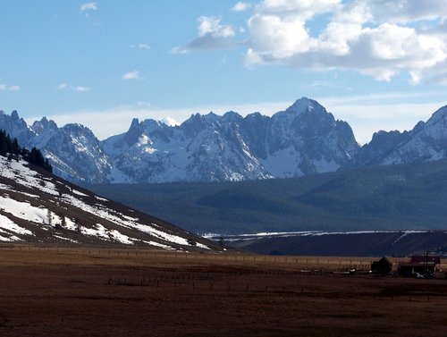 sawtooth mountains Id.JPG