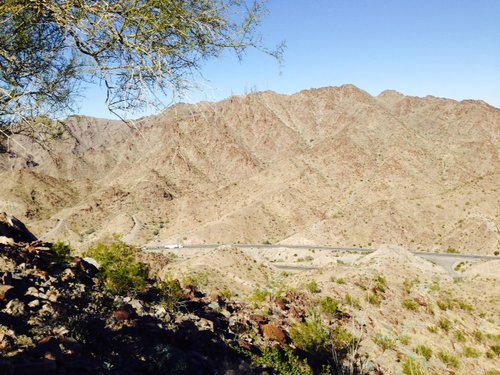 Tom's sheep hunt - freeway north from palo verde.JPG