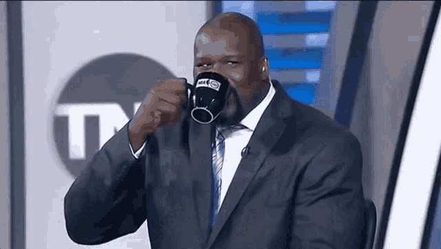 shaq-inside-the-nba.gif shaq-inside-the-nba.gif
