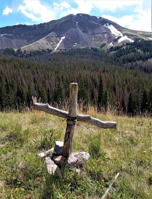 buffalo peaks cross.jpg