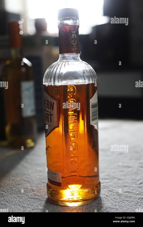 southern-comfort-liqueur-2GJJFBA.jpg