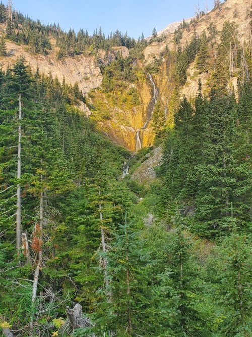 Headquarters Pass waterfall.jpg Headquarters Pass waterfall.jpg
