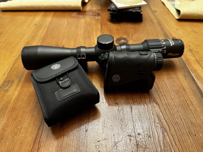 Sig_35_10_4.jpg Sig_35_10_4.jpg