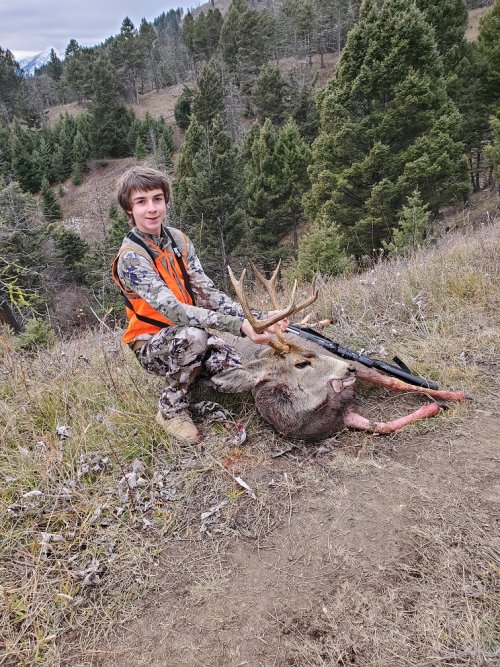 Caden's buck Nov 19, 2023.jpg