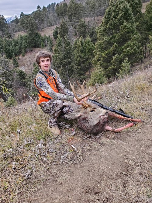 Caden's buck Nov 19, 2023.jpg Caden's buck Nov 19, 2023.jpg