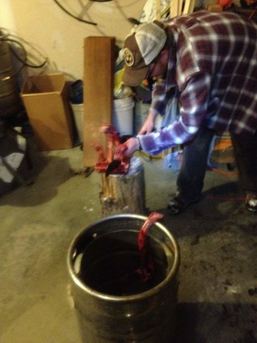 Bonesinkeg.jpg Bonesinkeg.jpg