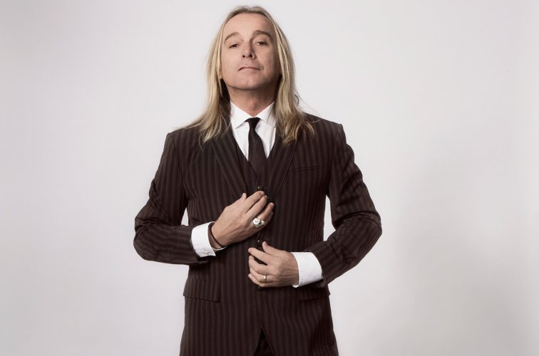 robin-zander-2018-cr-danny-mcclister-billboard-1548-compressed-1968552429.jpg