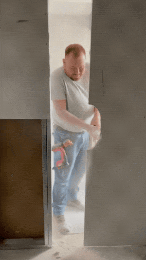 wtf-just-happened-6_30df6f.gif_attachment_cache_bust=4614874.gif