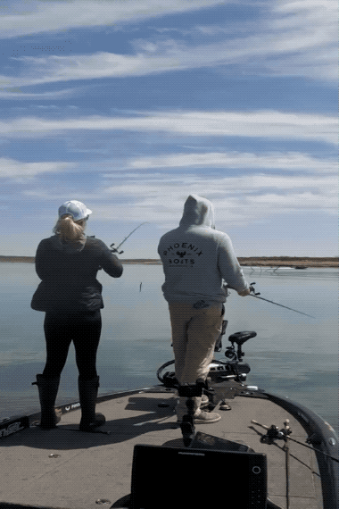 Girls_FAIL-06_06_24-GIF-06-Fishing-drone.gif_attachment_cache_bust=4712933.gif