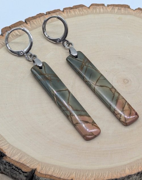 Auction earrings.jpg Auction earrings.jpg