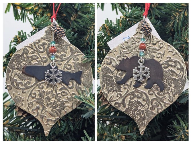 Christmas Ornaments.jpg Christmas Ornaments.jpg
