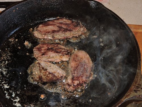 Crane in skillet 2015.jpg Crane in skillet 2015.jpg