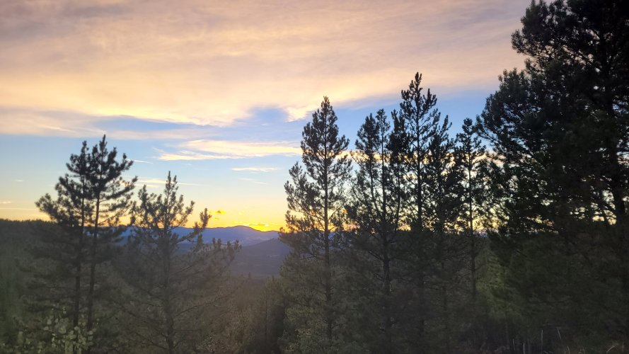 Sunset in Elkhorns.jpg Sunset in Elkhorns.jpg