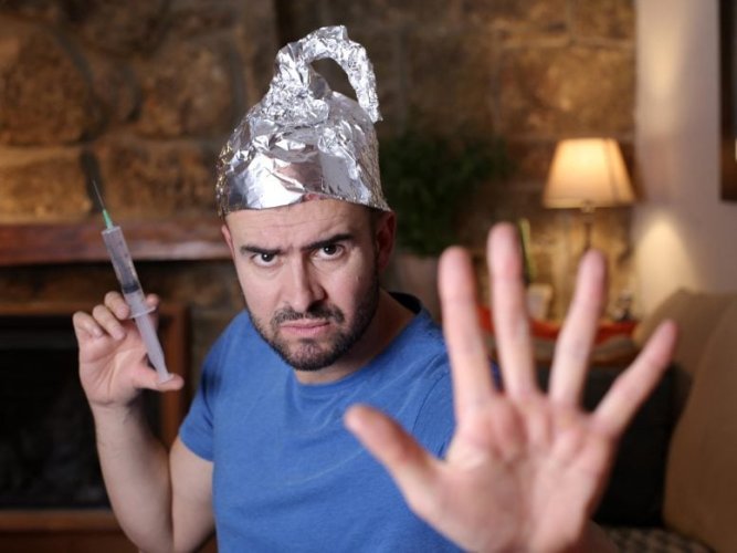 Tin-Foil-Hat-Conspiracy-Theorist-777x583-1666557127.jpg Tin-Foil-Hat-Conspiracy-Theorist-777x583-1666557127.jpg