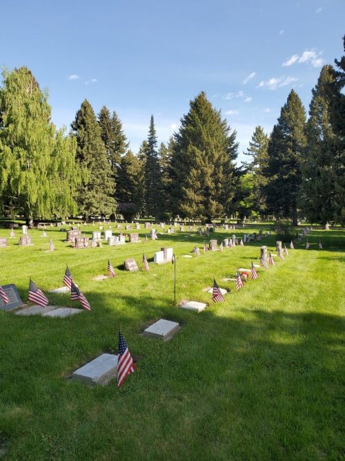 Veterana 2639 flags.jpg Veterana 2639 flags.jpg