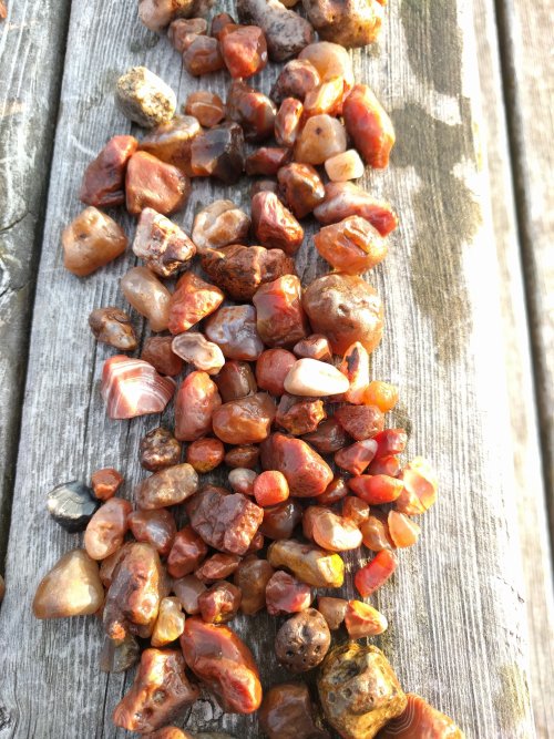 agates.jpg