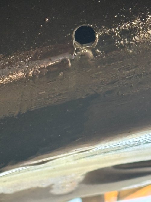 hole in tank.jpg