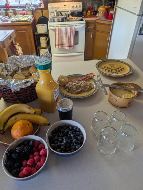 food array.jpg food array.jpg