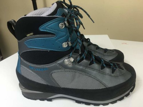 Scarpa 4.jpg Scarpa 4.jpg