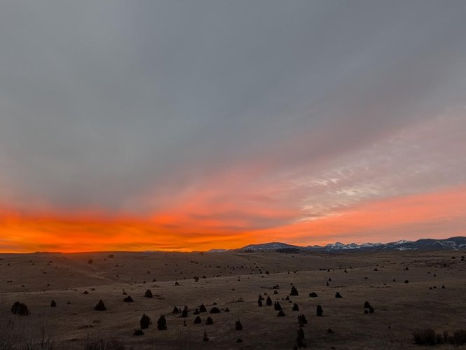 Dawn on Axtell Anceny.jpg Dawn on Axtell Anceny.jpg