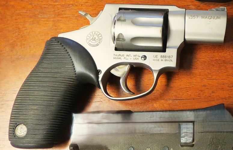 Taurus Ti 357.JPG Taurus Ti 357.JPG