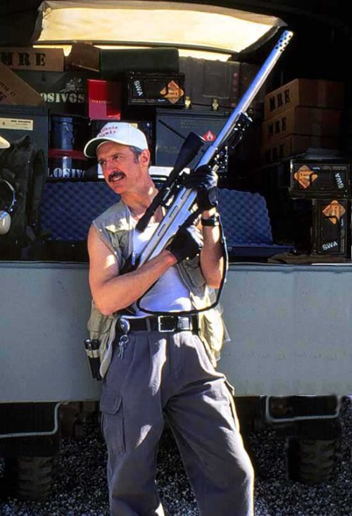 gun-l.jpg