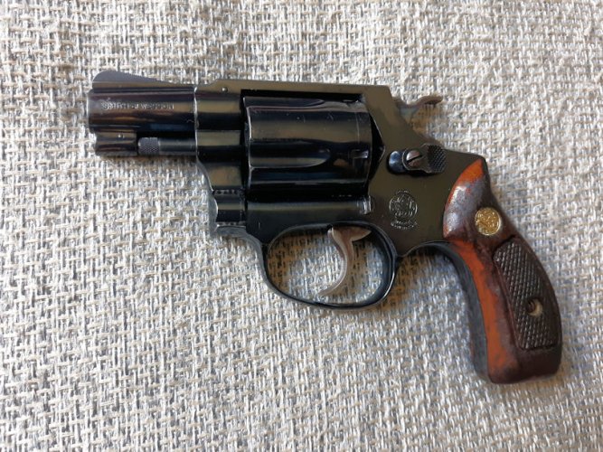 1972.S&W.Mod36.jpg 1972.S&W.Mod36.jpg