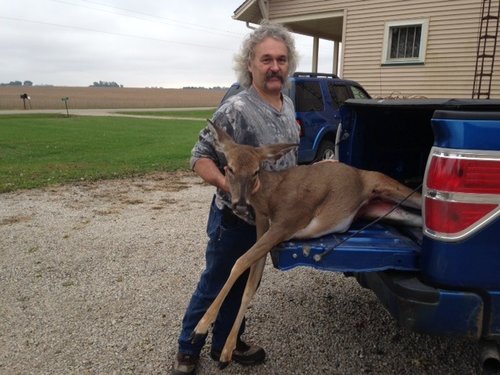 2016 archery doe.jpg 2016 archery doe.jpg