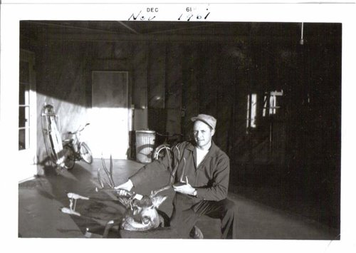 Grandpa Miller 1961 Pattee Canyon Mule Deer.jpg