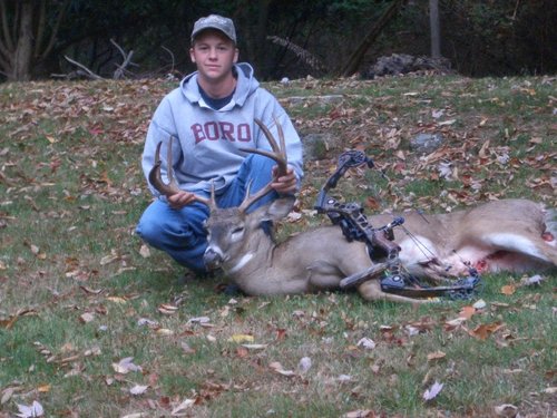 2005 buck3.jpg 2005 buck3.jpg
