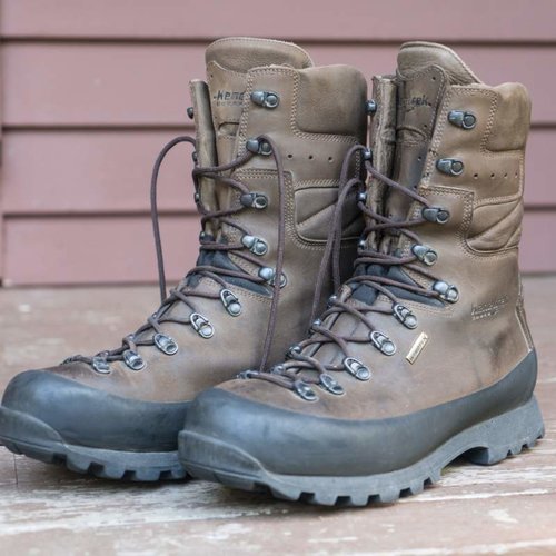 Boots-2004.jpg Boots-2004.jpg