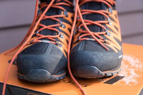 Boots-2038.jpg Boots-2038.jpg