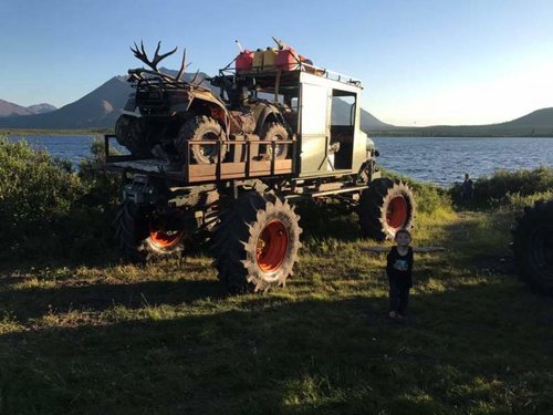 Moose Buggy & sheds.jpg